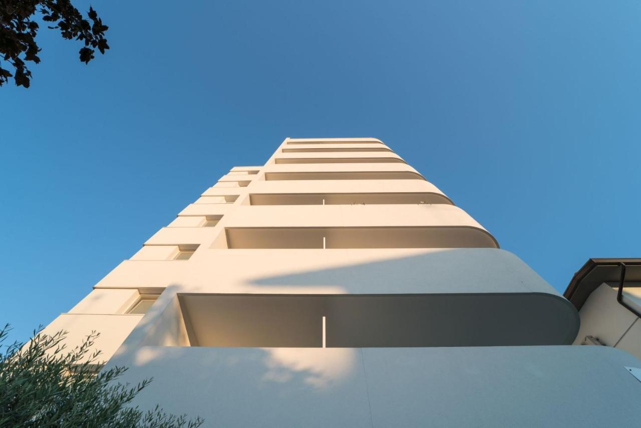 Appartamenti Torre Bianca リニャーノ・サッビアドーロ エクステリア 写真